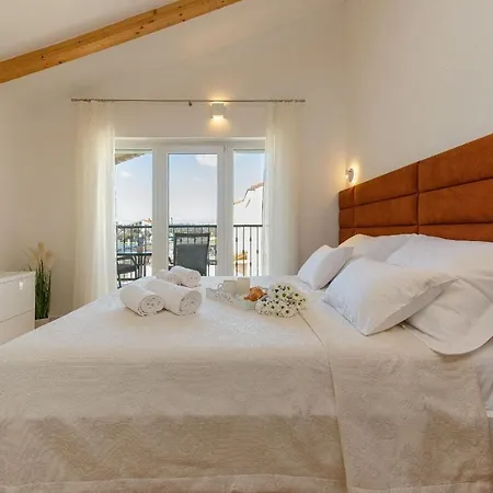 Vila Villa Marijana *