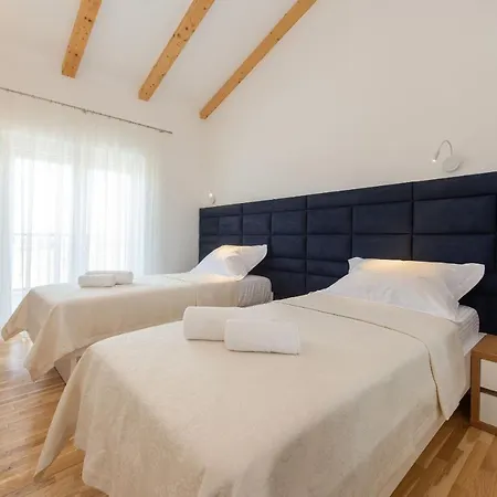 Vila Villa Marijana *