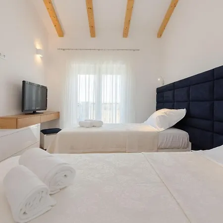 Vila Villa Marijana *