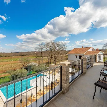 Villa Marijana Vila *