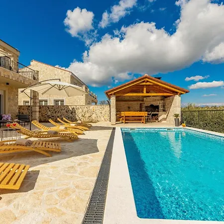 Villa Marijana Vila *
