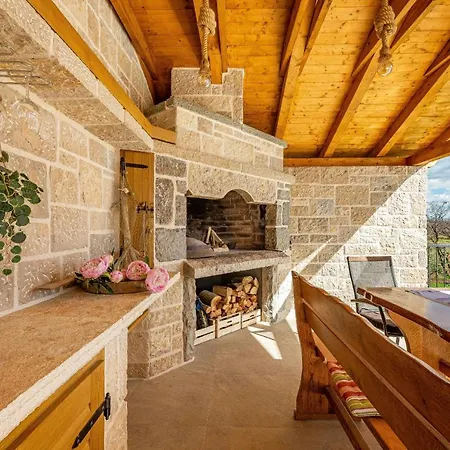 Vila Villa Marijana *